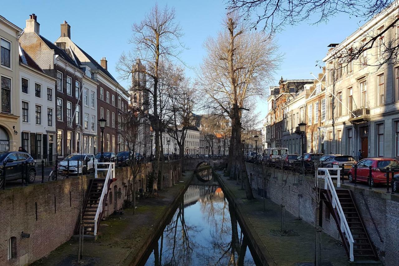 Large Historical Apartment & Canal Terrace ユトレヒト エクステリア 写真