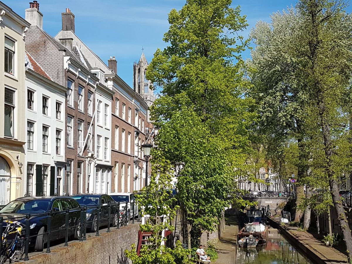 Large Historical Apartment & Canal Terrace ユトレヒト エクステリア 写真